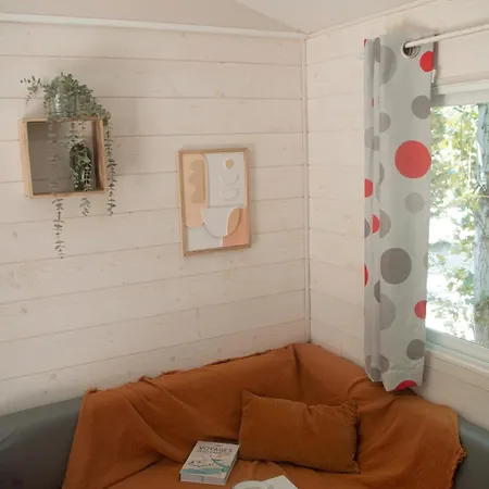 Zecamping 3 Dog Friendly Avec Piscine Dans Un Environnement Calme 3* Tuchan