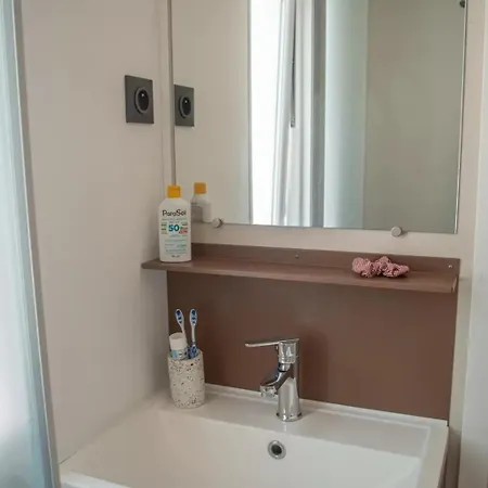 Zecamping 3 Dog Friendly Avec Piscine Dans Un Environnement Calme Campeggio 3*