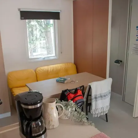 Campeggio Zecamping 3 Dog Friendly Avec Piscine Dans Un Environnement Calme