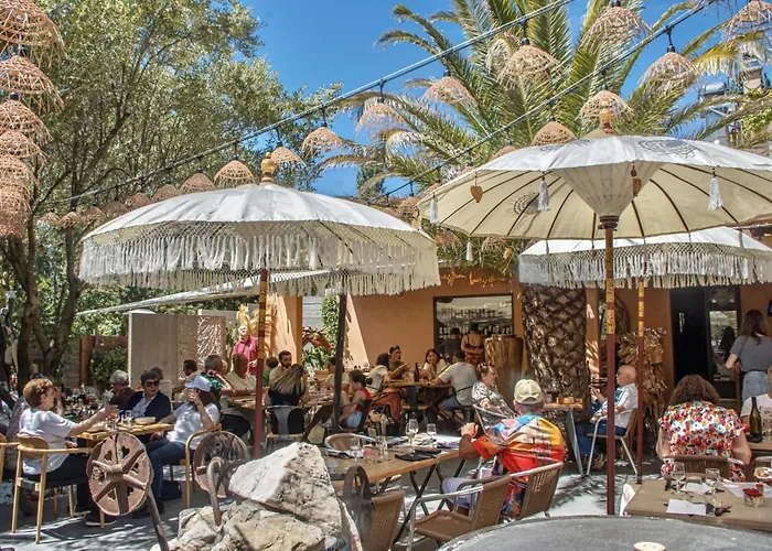 3 Etoiles - Piscine - Ccbefgh