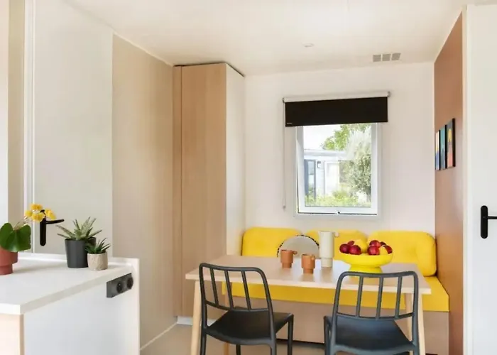 3 Etoiles - Piscine - Ccbefgh