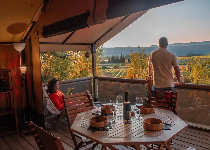 Zecamping 3 Dog Friendly Avec Piscine Dans Un Environnement Calme 3* Tuchan