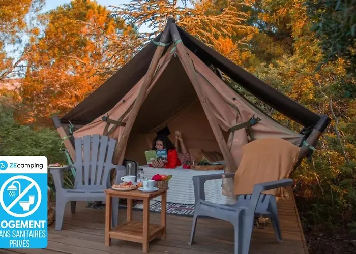 3 Etoiles - Piscine - Ccbefgh Camping